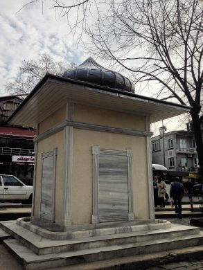 tarihi-cesme-turrehberin