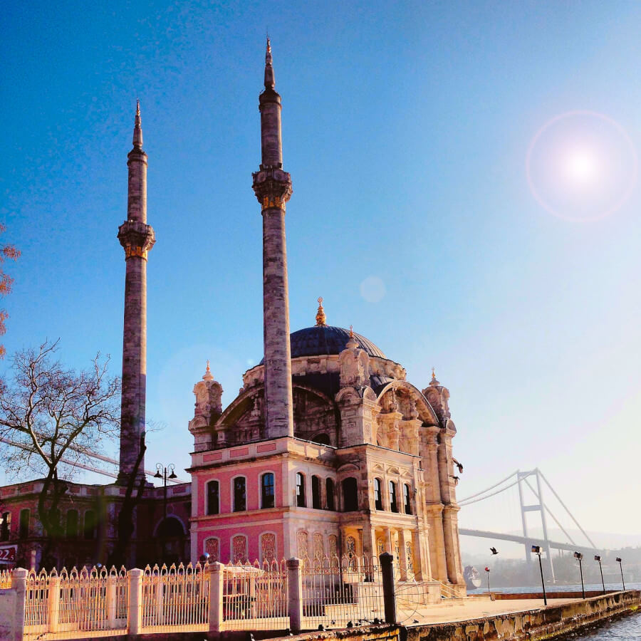 Ortaköy Camii