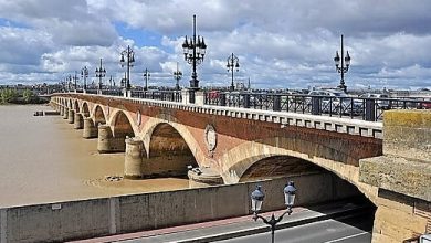 Pont De Pierre