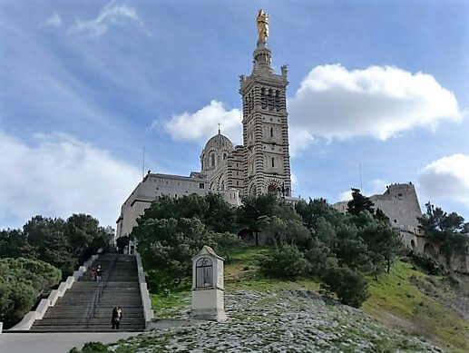 Notre Dame de la Garde Bazilikası