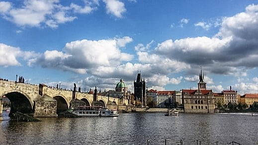 Çek Cumhuriyeti Prag charles bridge-turrehberin