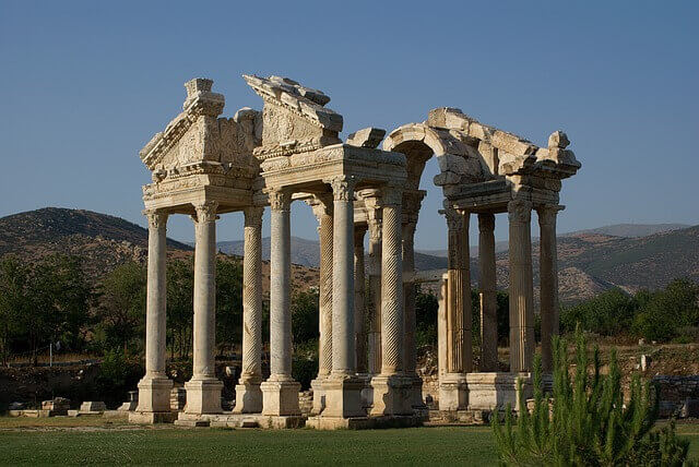 aphrodisias -turrehberin