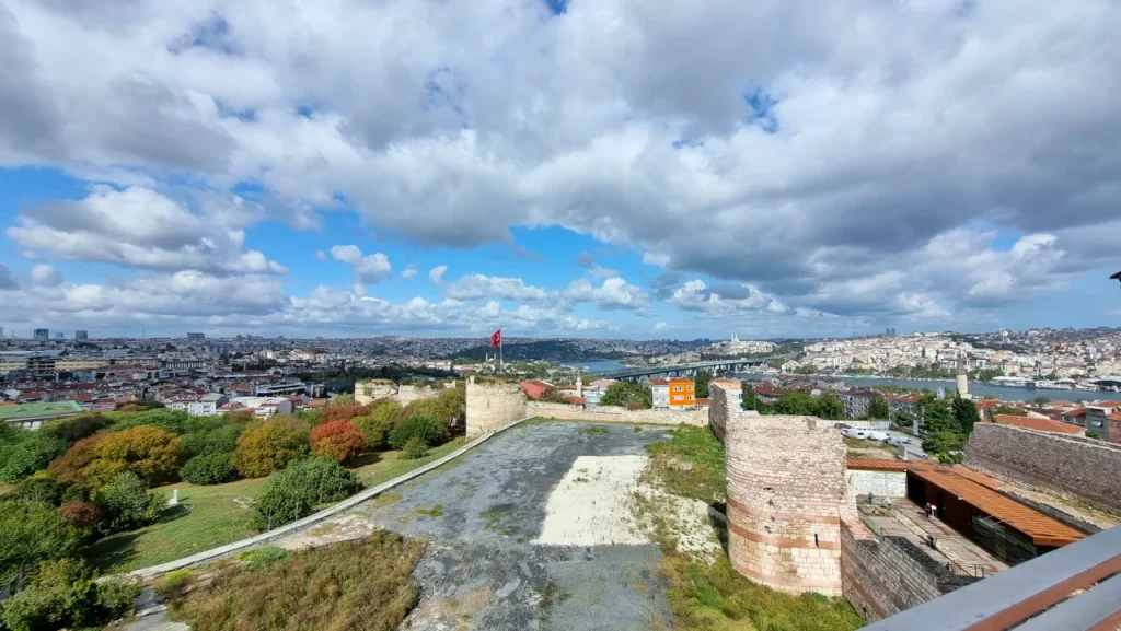 Tekfur Sarayı Haliç