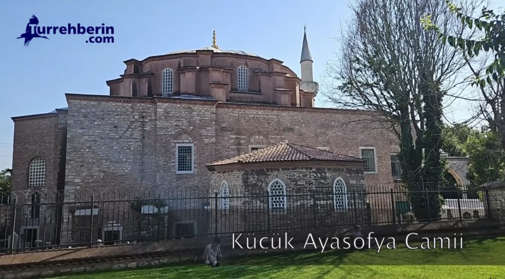 Küçük Ayasofya Camii